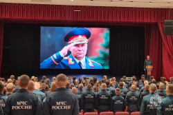 Личный состав Академии почтил память Героя России Евгения Николаевича Зиничева